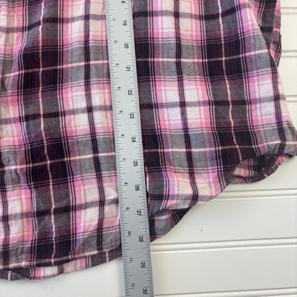 Victoria's Secret Pink/Black Plaid Pajama Set Women’s Shorts & LS Button Down - Picture 2 of 10
